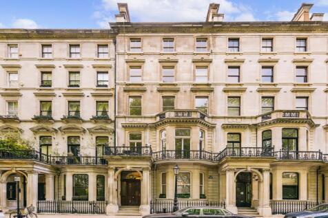 Ennismore Gardens, London 2 bed flat for sale