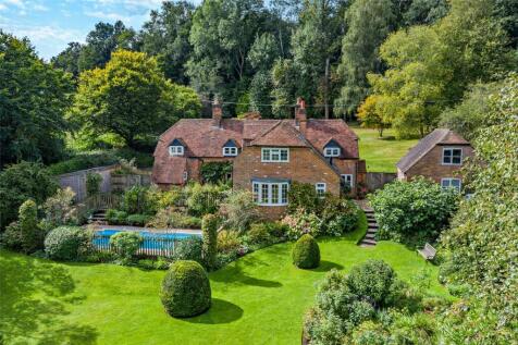 West Street, Burghclere, Newbury... 3 bed detached house for sale