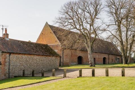 Heath Road, Crostwight, North... 4 bed barn conversion for sale