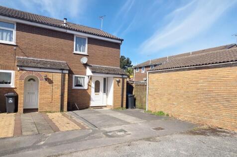 2 bedroom end of terrace house for sale