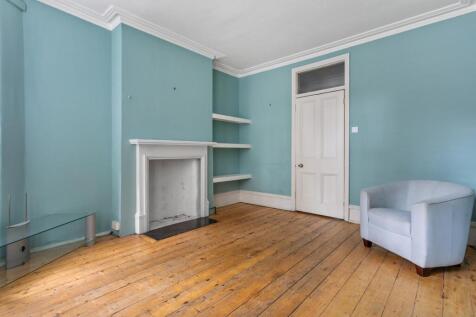St Clements Mansions, Lillie Road... 2 bed apartment for sale
