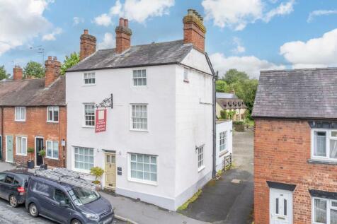 5 bedroom town house for sale