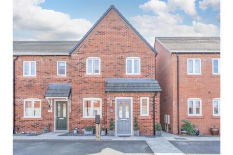 Raglan Place, Ludlow 3 bed end of terrace house for sale