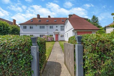 Dixwell Road, Folkestone, Kent 7 bed detached house for sale