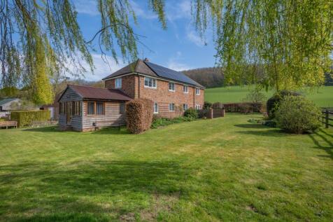 Hunt Street, Crundale, Canterbury, Kent 5 bed detached house for sale