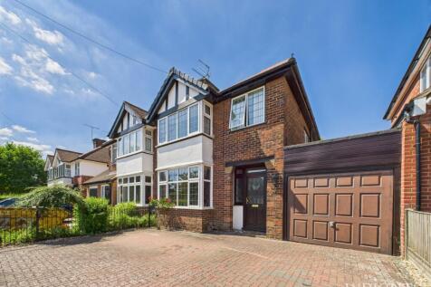 Selwyn Crescent, Hatfield AL10 3 bed semi