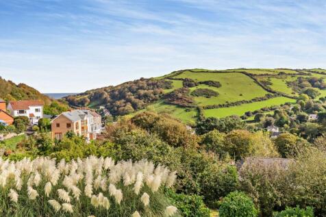 Foxbeare Road, Ilfracombe, Devon 5 bed detached house for sale