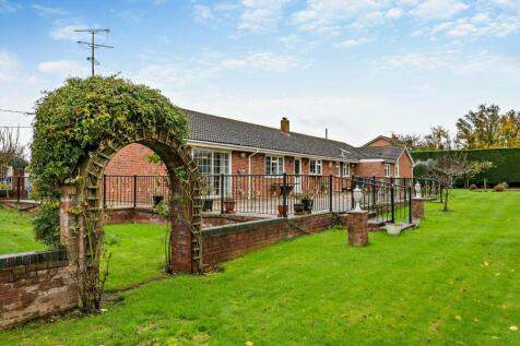 5 bedroom bungalow for sale