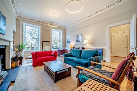 Castle Terrace, Edinburgh, Midlothian 4 bed maisonette for sale