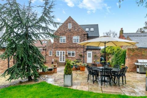 Oak Road, Cowthorpe, North Yorkshire 7 bed detached house for sale