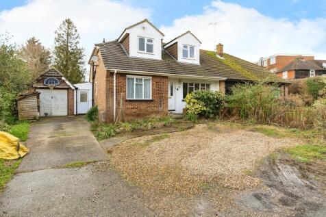 4 bedroom semi-detached house for sale