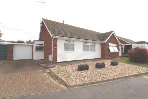 2 bedroom semi-detached bungalow for sale