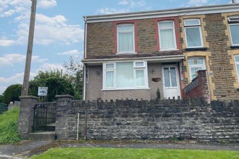 Penyard Road, Neath, Neath Port Talbot. 3 bed semi
