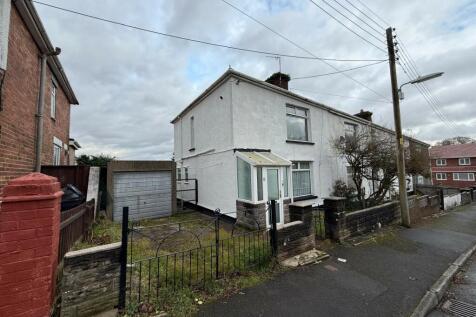 Wembley, Neath, Neath Port Talbot. 3 bed end of terrace house for sale