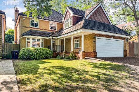 5 bedroom detached house for sale