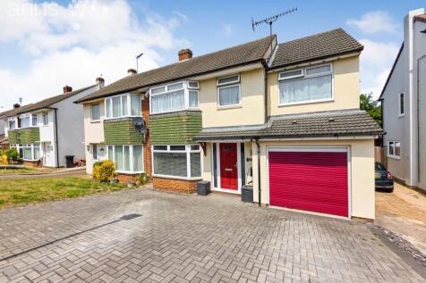 4 bedroom semi-detached house for sale