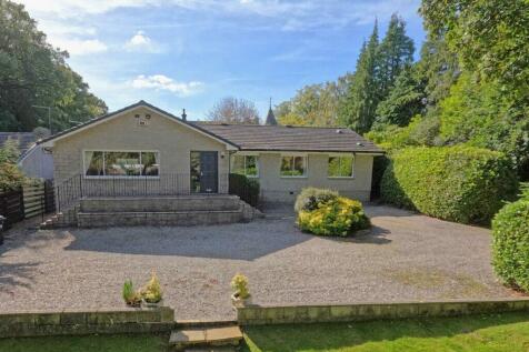 4 bedroom detached bungalow for sale