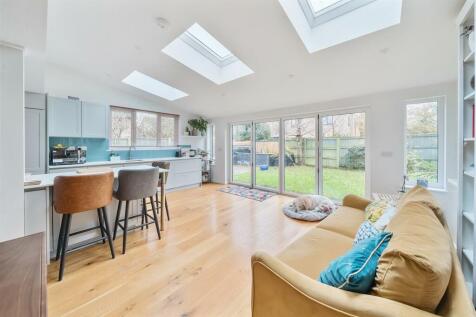 Tiverton 4 bed detached house for sale