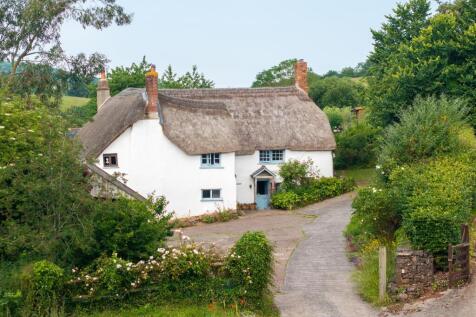 5 bedroom semi-detached house for sale