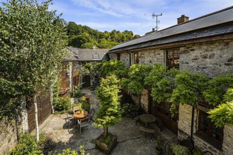 Fore Street, Buckfastleigh 4 bed detached house for sale