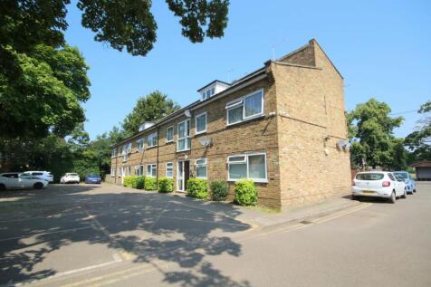 Breakspear Road North, Harefield UB9 2 bed apartment for sale