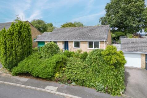 Lower Farthings, Newton Poppleford... 3 bed bungalow for sale