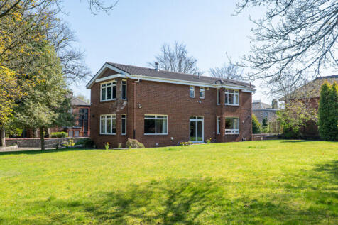 7 bedroom detached villa for sale