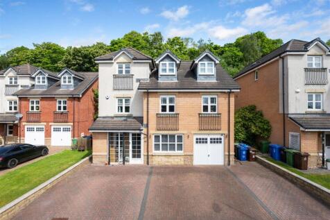 6 bedroom detached villa for sale