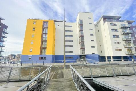 2 bedroom ground floor flat for sale