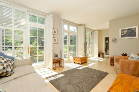 Northwold Road, Stoke Newington, London 3 bed detached house for sale