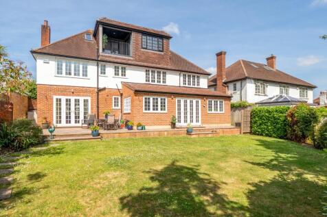 5 bedroom detached house for sale