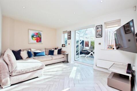 Coleridge Way, Borehamwood 3 bed end of terrace house for sale