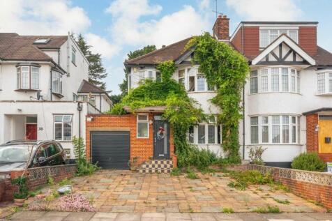 4 bedroom semi-detached house for sale
