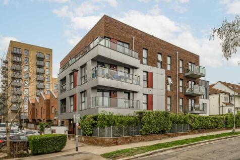 Shearwater Drive, London NW9 1 bed flat for sale
