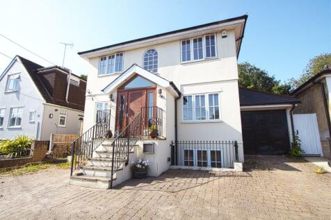 Crown Road, Billericay CM11 4 bed detached house for sale