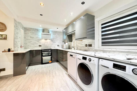 Penrith Crescent, Castleford 2 bed semi