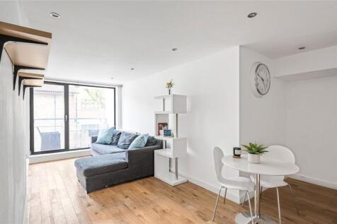 Fallsbrook Road, Furzedown, SW16 2 bed flat for sale