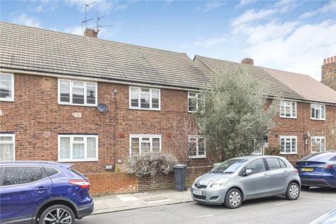 Cambray Road, London, SW12 2 bed maisonette for sale