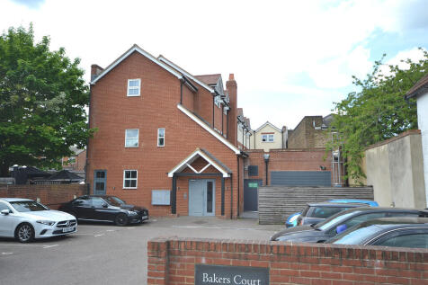 Bakers Court, Hemnall Street, Epping 2 bed apartment for sale