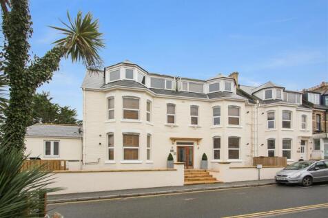 Tolcarne Road, Newquay TR7 1 bed apartment for sale