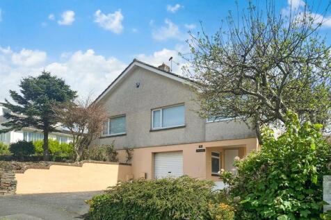 Towan Blystra Road, Newquay TR7 4 bed detached bungalow for sale