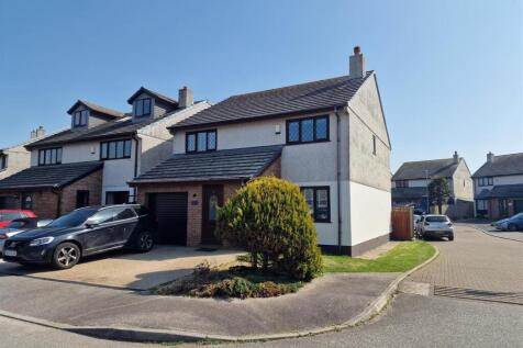 Kingsley Meade, Newquay TR8 4 bed detached house for sale
