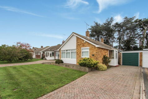 Cleveland Road, Worthing BN13 2 bed detached bungalow for sale