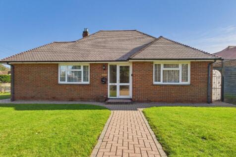 Findon Road, Worthing BN14 2 bed detached bungalow for sale