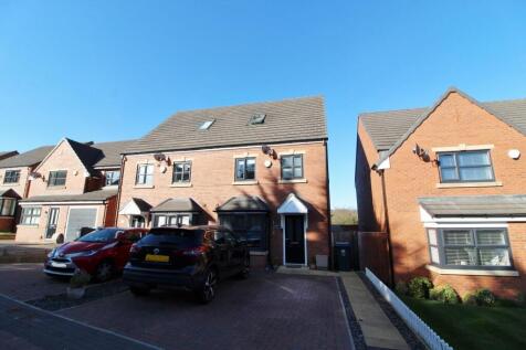 4 bedroom semi-detached house for sale