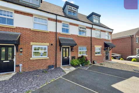3 bedroom terraced house for sale
