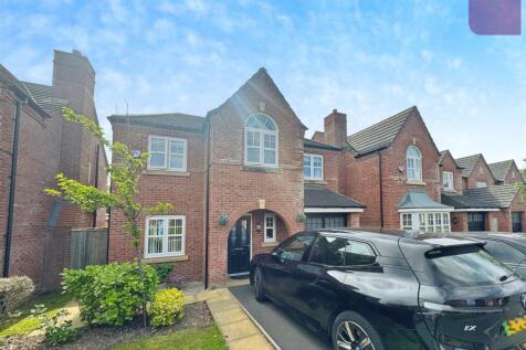 4 bedroom detached house for sale