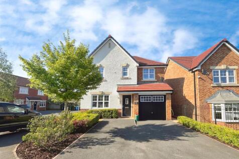 4 bedroom detached house for sale