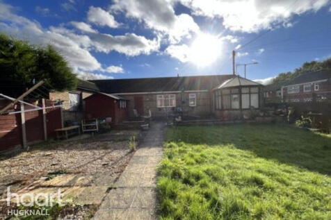 2 bedroom semi-detached house for sale