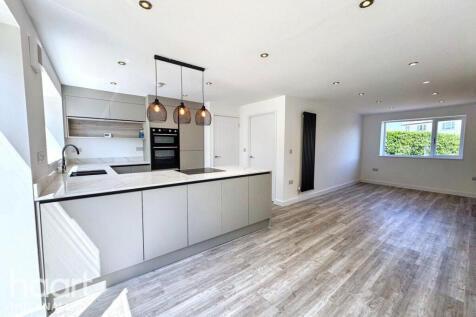 Beauvale Road, Nottingham 3 bed detached house for sale